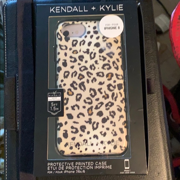 KENDALL + KYLIE IPHONE 8 case - Picture 1 of 5
